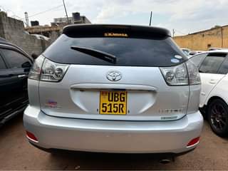 A picture of Toyota Harrier model 2006 36M 0705176582