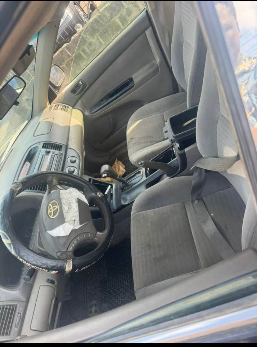 A picture of Available for sale first body pan of Toyota Camry 2m