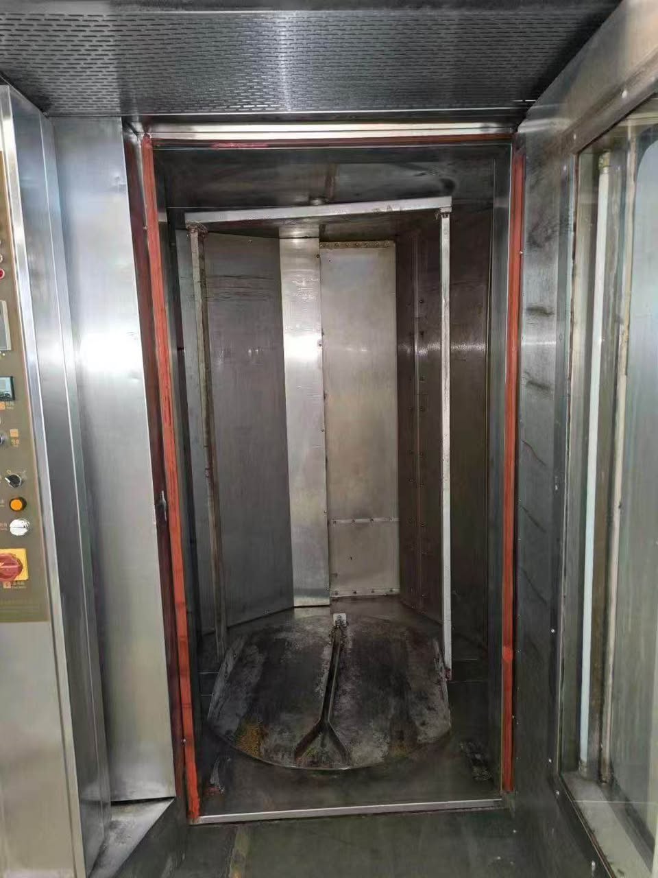 A picture of Diesel rotary oven