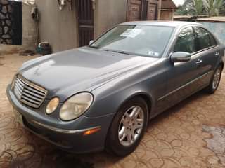 A picture of Mercedes Benz E320