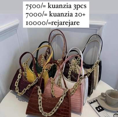 A picture of handbag