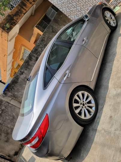 A picture of Hyundai Azera 2013