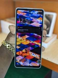 A picture of AQUOS SENSE 6 5G MPYA