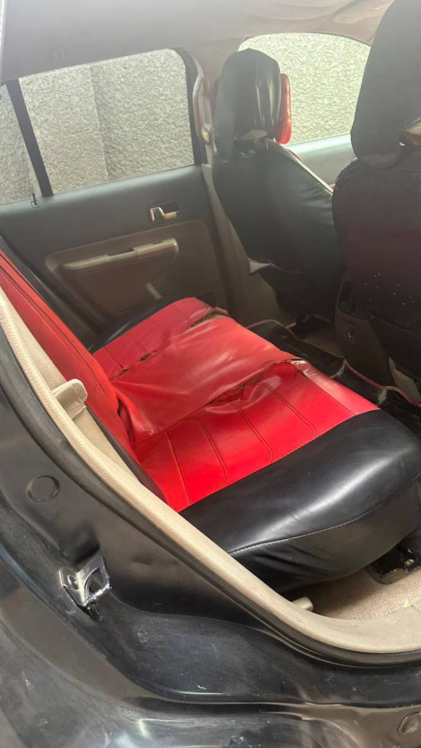 A picture of Ford Edge on distress Sell