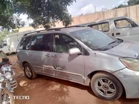 A picture of Sienna 2005