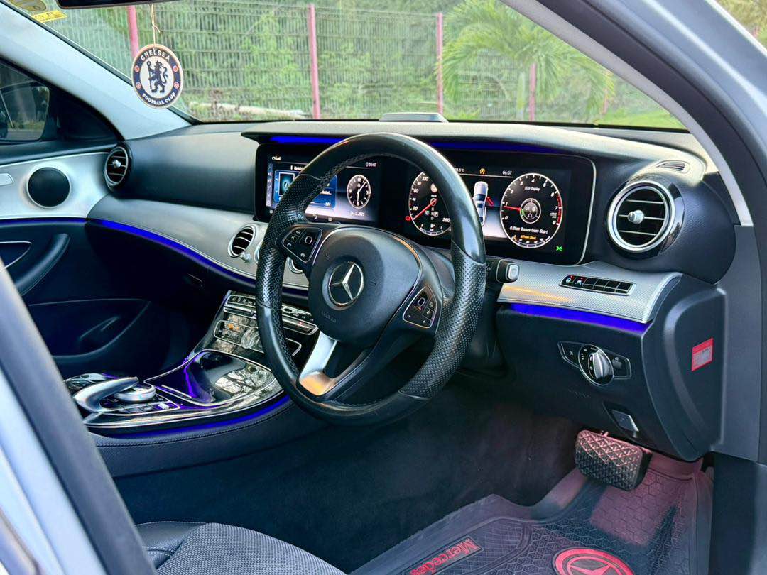 A picture of MERCEDES BENZ E CLASS 2017 18