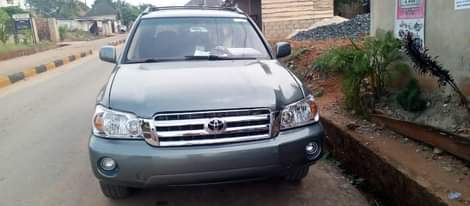 A picture of Sharp Toyota Highlander
