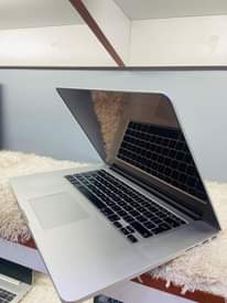 A picture of MAC BOOK PRO 2015 CORE I7