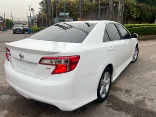 A picture of Toyota Camry 2013