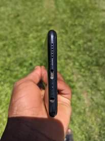 A picture of SAMSUNG A10s