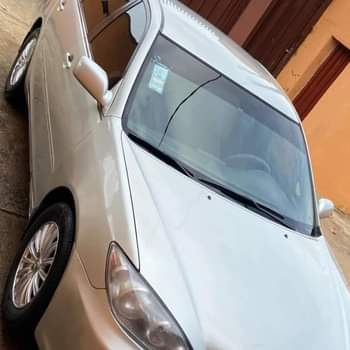 A picture of Toyota Camry 4plugs 2006 model first body