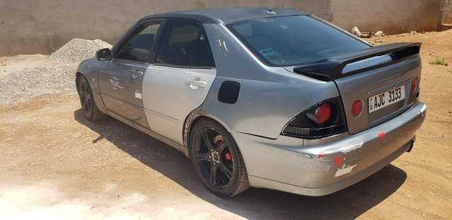 used toyota altezza