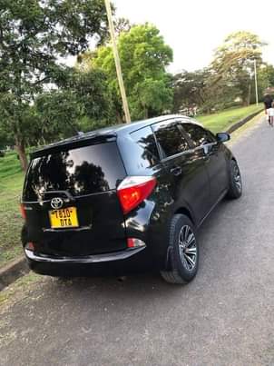 A picture of 2010 Toyota Ractis