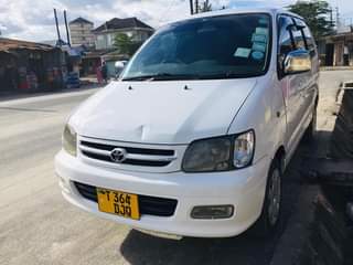 A picture of TOYOTA NOAH OLD MODEL NAIUZA MIL 10 5 0743435416