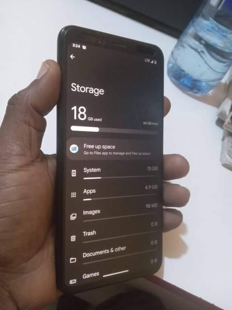 A picture of Google pixel 4 xl gb 64 ina klek 2