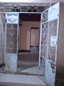 A picture of 0756 746375 0784 799640