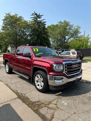A picture of 2018 GMC Sierra 1500 Double Cab SLE Pickup 4D 6