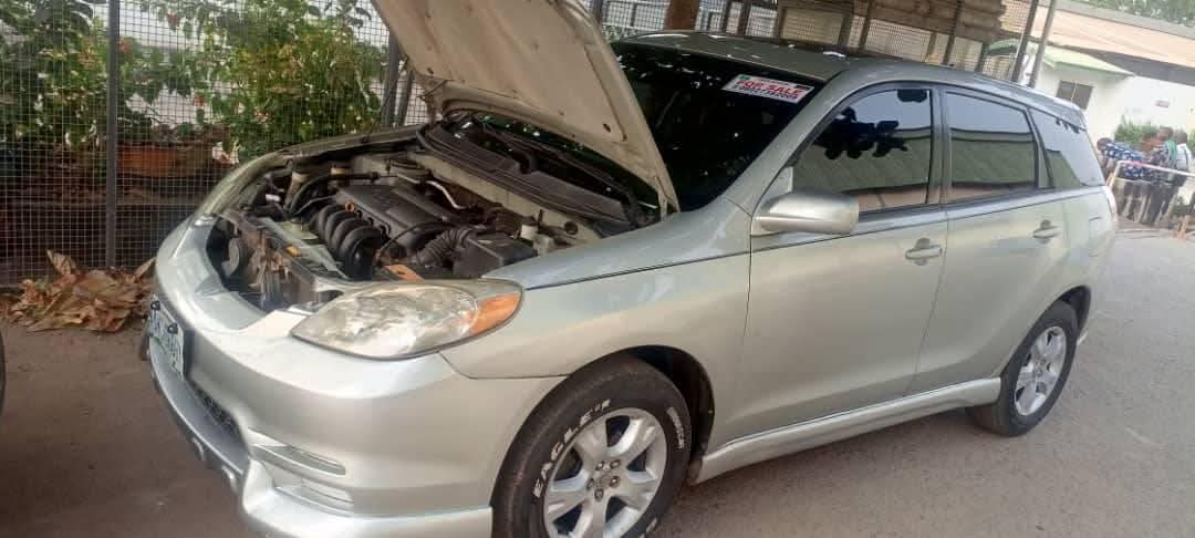 A picture of Toyota matrix