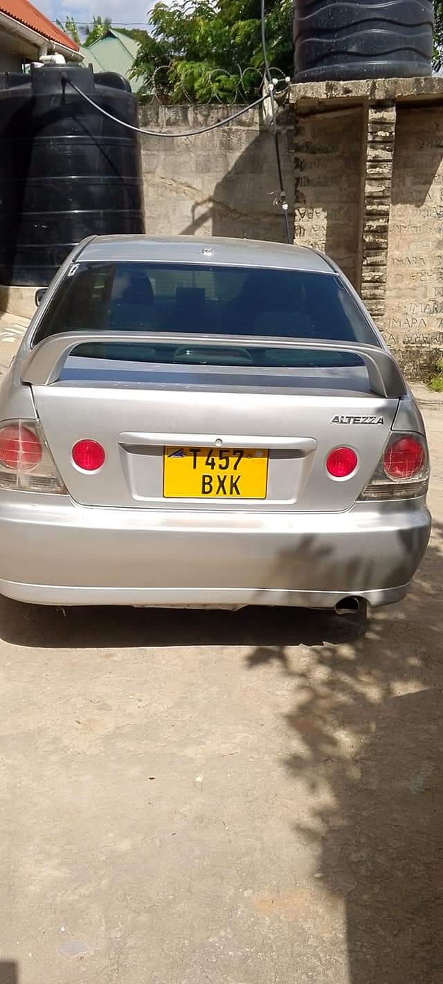 A picture of Toyota Allteza
