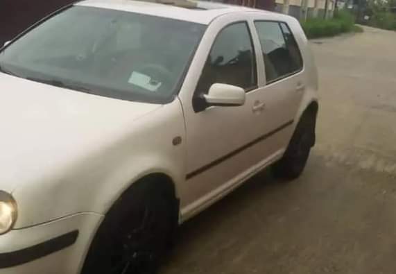 A picture of Volkswagen golf 2006 Automatic gear AC is working Engine and