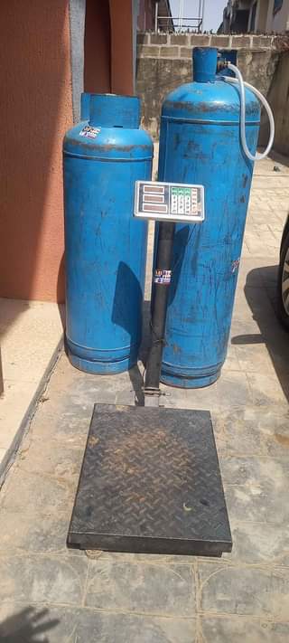 A picture of Two 50kg Cylinder and scale for sale
