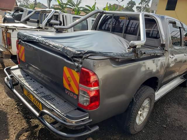 used toyota hilux