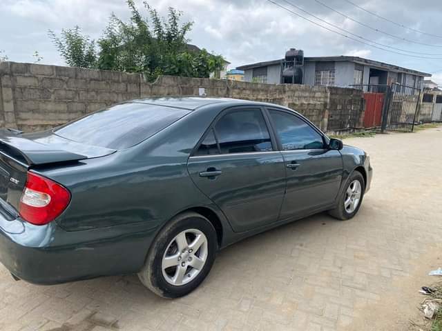 A picture of Toyota Camry 2004