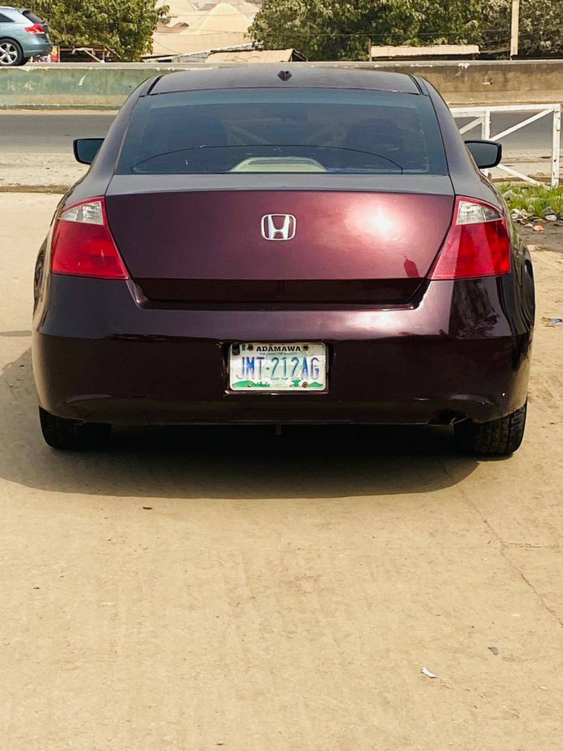 A picture of Honda cupe