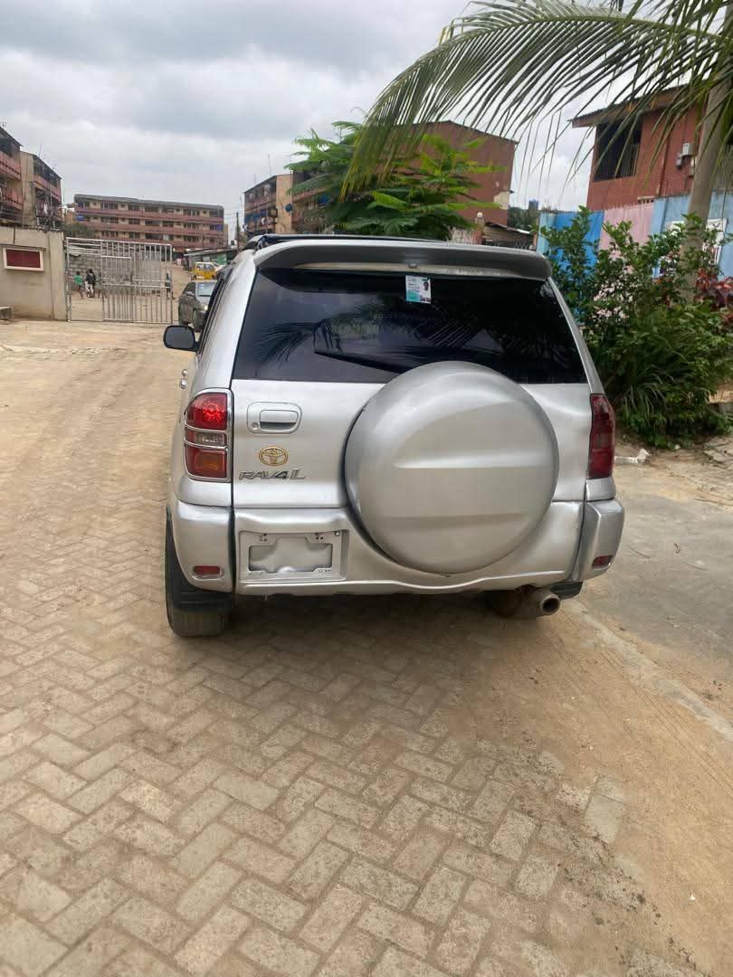A picture of Toyota Rav 4
