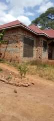A picture of Kakiri Mwera House on quick sale