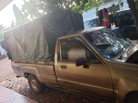 A picture of TOYOTA HILUX PICKUP