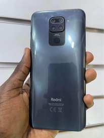 A picture of Redmi note 9 128gb 6gb clean no cracks 350k WhatsApp