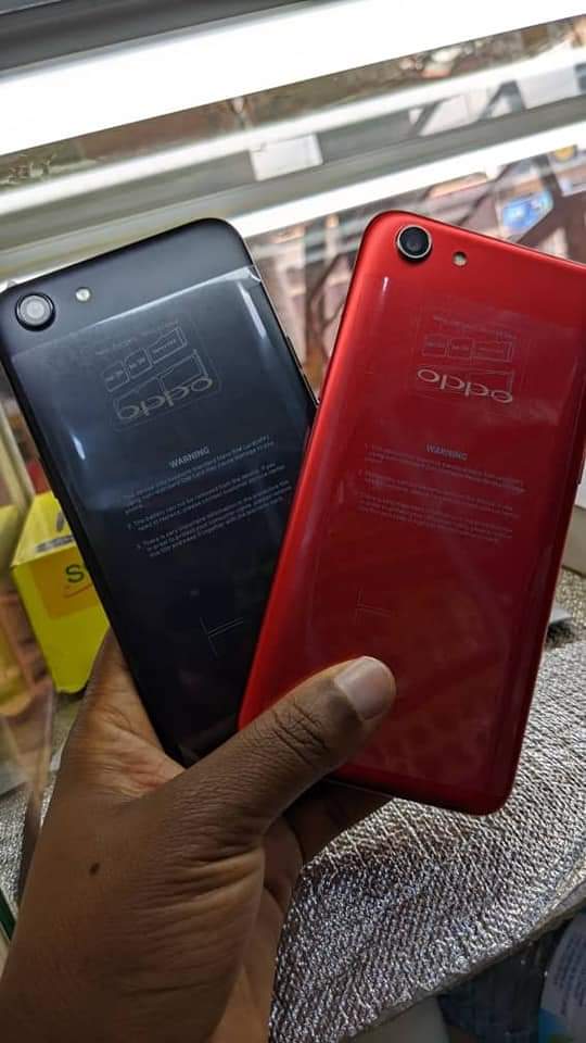A picture of Oppo A83