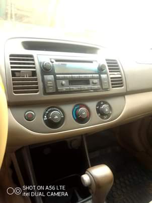 A picture of Toyota Camry 2003