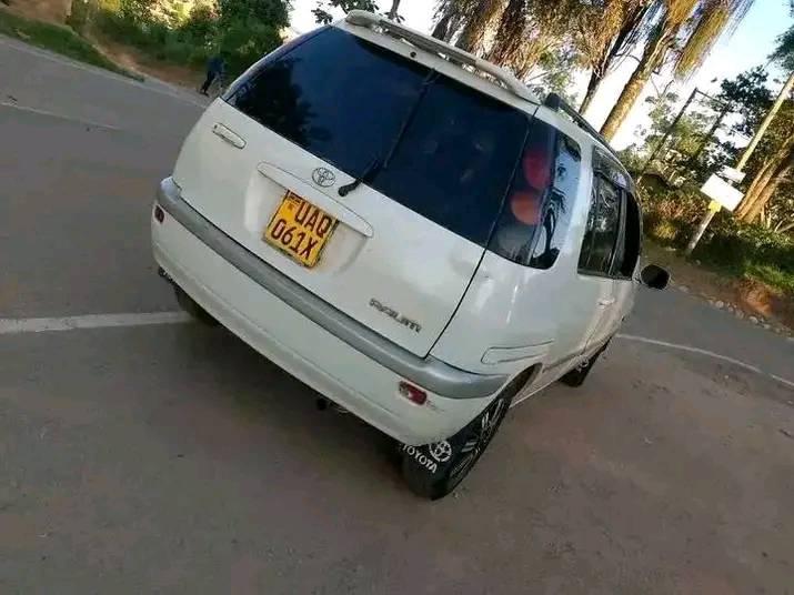 used toyota raum