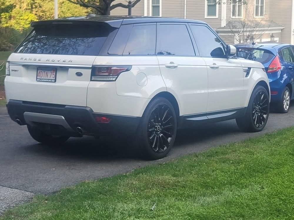 A picture of 2014 Range Rover sport