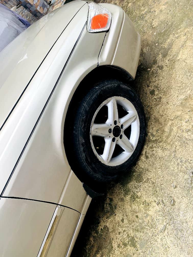 A picture of Toyota camry 2001