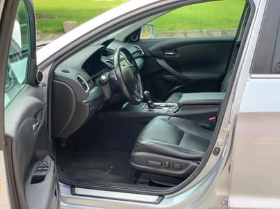 A picture of ACURA MDX 2017