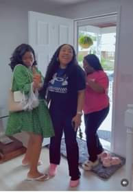 A picture of Nollywood actress Ekene Umenwa is currently in the USA with