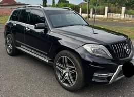 A picture of 2014 GLK Mercedes Benz Model GLK full option Condition Tokumbo