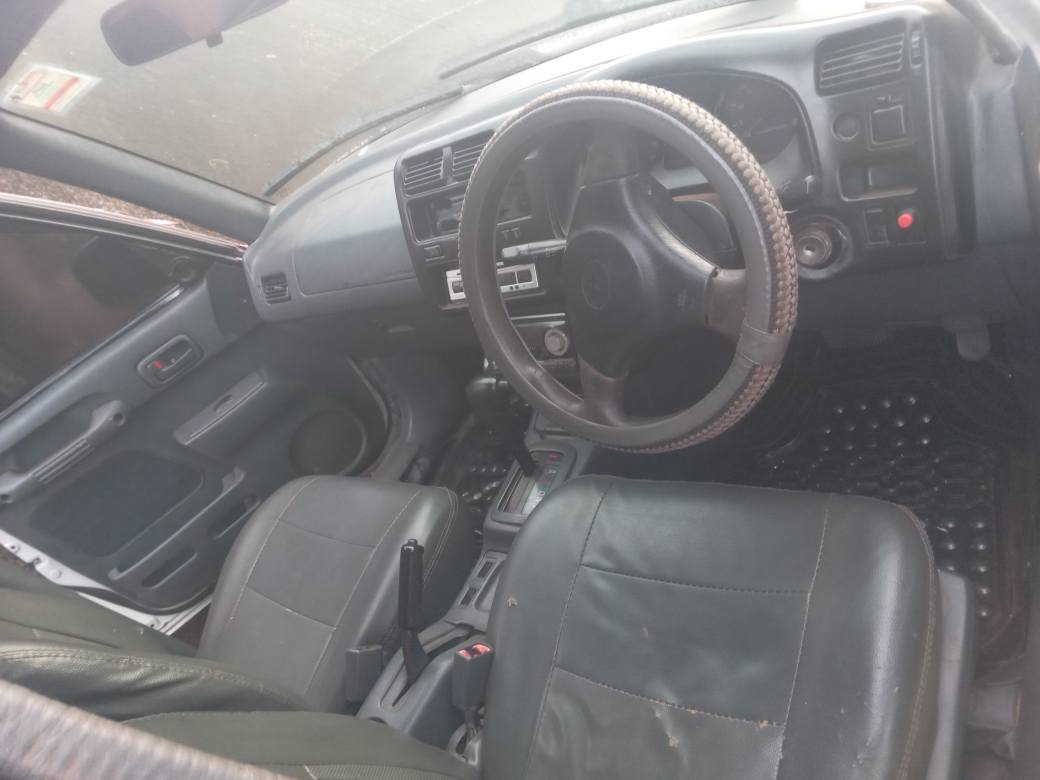 A picture of RAV4 LONG