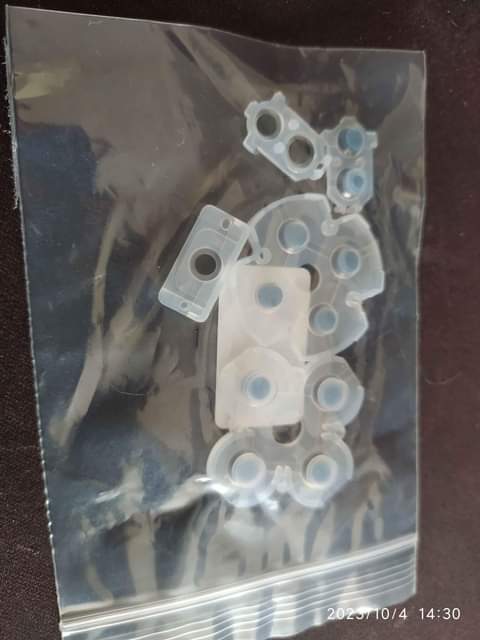 A picture of PES 4 RUBBER PAD PIC1 2000 TSH PACAGE 1 4000
