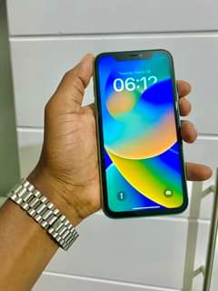 A picture of iPhone 11 128GB