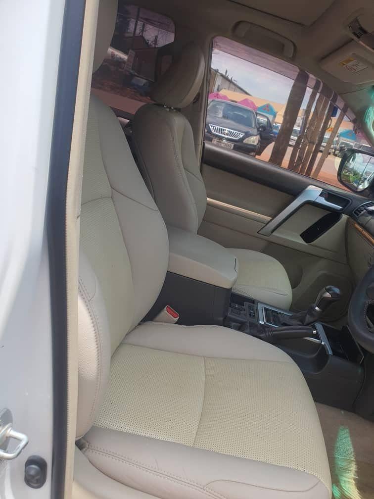 A picture of Land cruiser tx