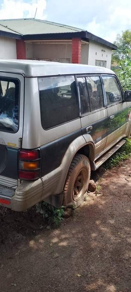 used mitsubishi pajero