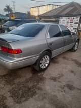 A picture of Less Than A year used Toyota camry 2002LE..Pure 1st body
