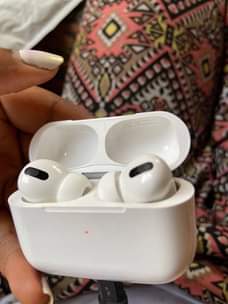 A picture of Brand new earbuds