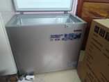 A picture of Nauza freezer ya boss lita 203 imetumika week2 tuu bei