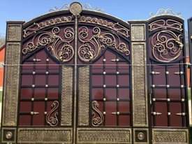 A picture of Sliding gates