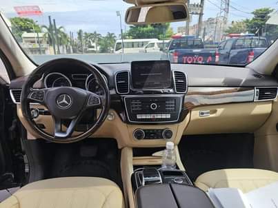 A picture of Mercedes Benz GLE 350